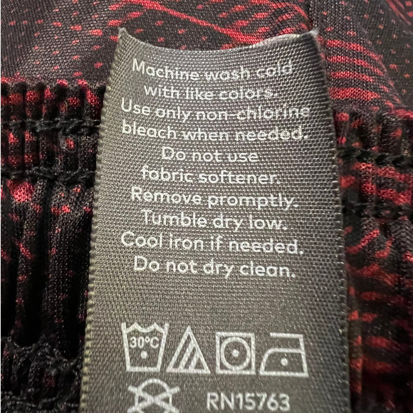 Champion Men's Shorts Size M Blue and Black Duo Dry and Red and Black Shorts - Picture 9 of 9